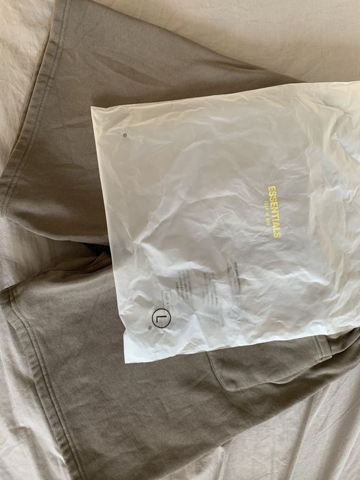 Essentials къси гащи