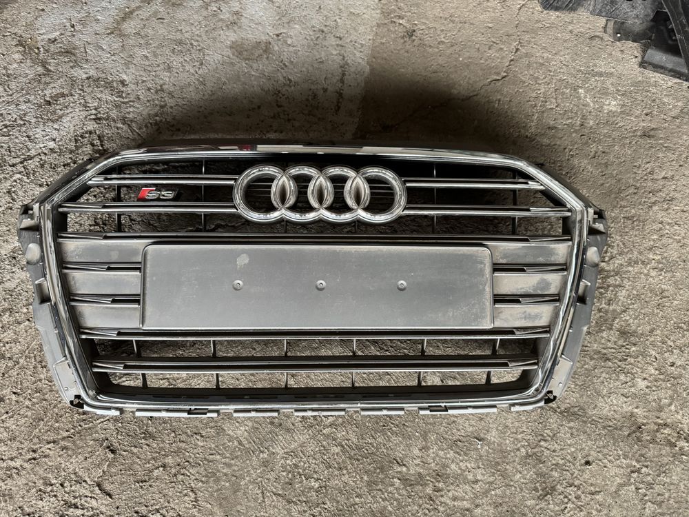 Маска Audi S3