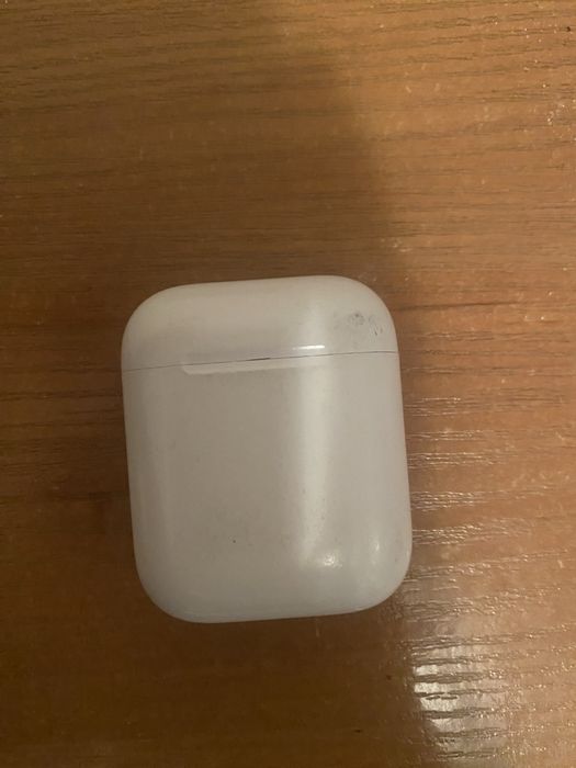 оригинальный кейс от airpods