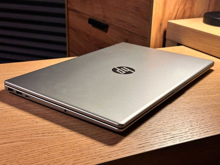 Oferta Black Friday Laptop HP 15-fc0018nq, AMD Ryzen 5 7520U