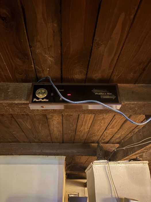 Purificator aer si fum