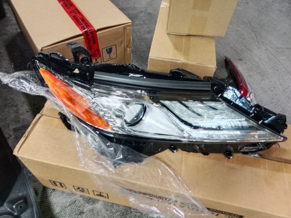 Фара фонарь Камри 70/75 Camry 50/55