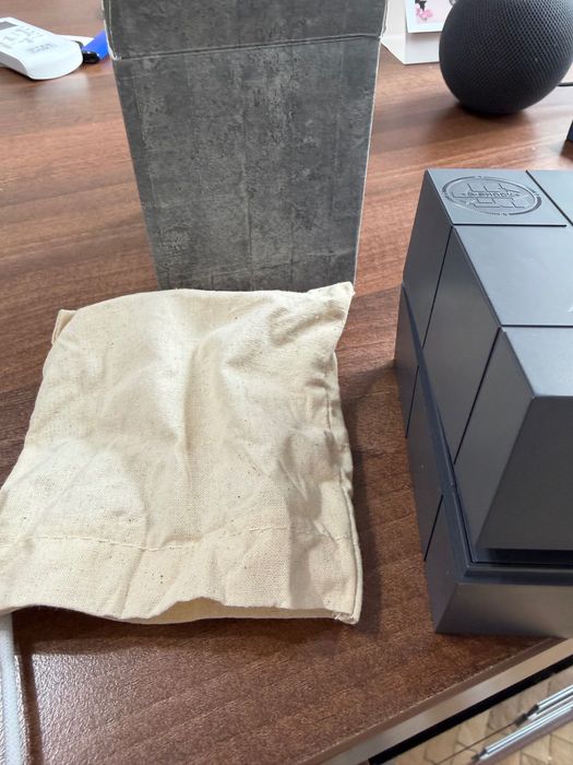 G-SHOCK MTG-B3000, Flare Red