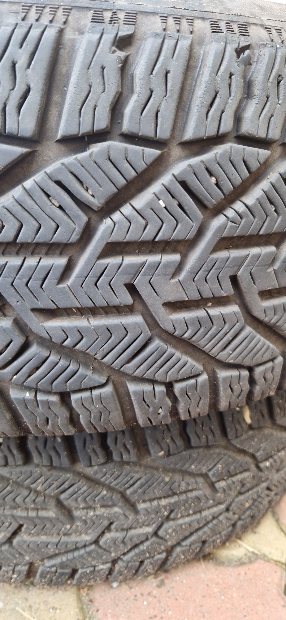 Anvelope iarna 225/55 R17 101V