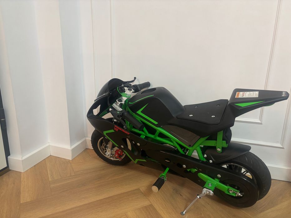 Vând motocicletă electrică copii