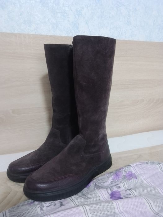 Сапоги женские продам новый.  Юничел.  Размер.  39