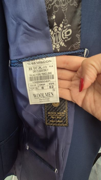 Costum barbati marimea 52