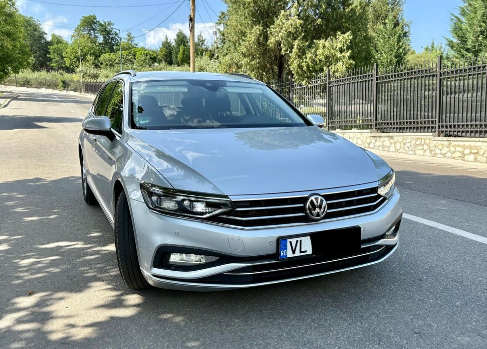Volskwagen Passat B8/2.0 TDI/DSG7+1/Matrix IQ Light/Impecabila