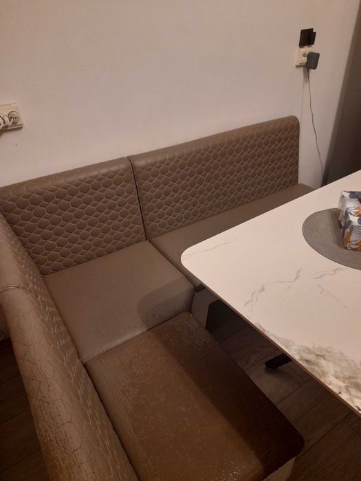 Coltar bucătărie +masa