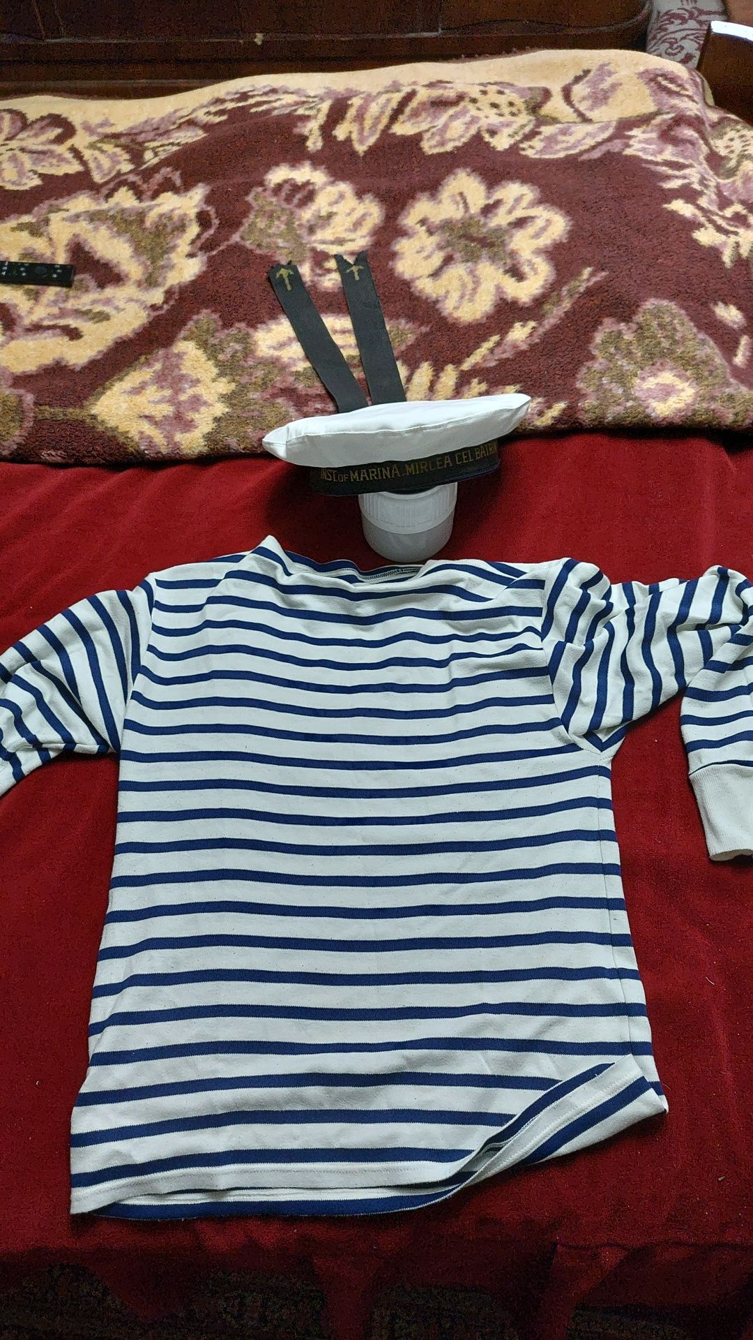 Chipiu și tricou marinar original