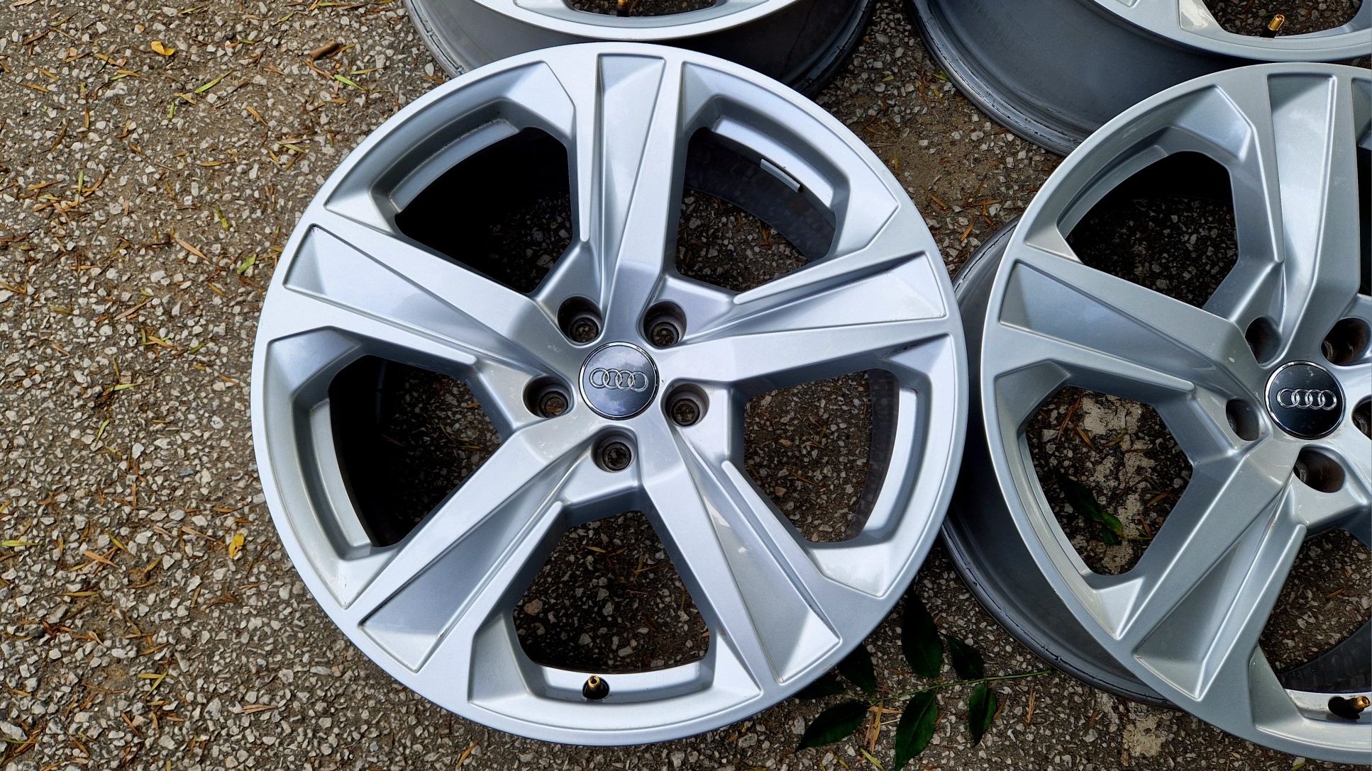 Ауди 19 5х112 лети джанти Audi A4 A5 A6 A7 A8 Q3 Q5 / Allroad. 5x112