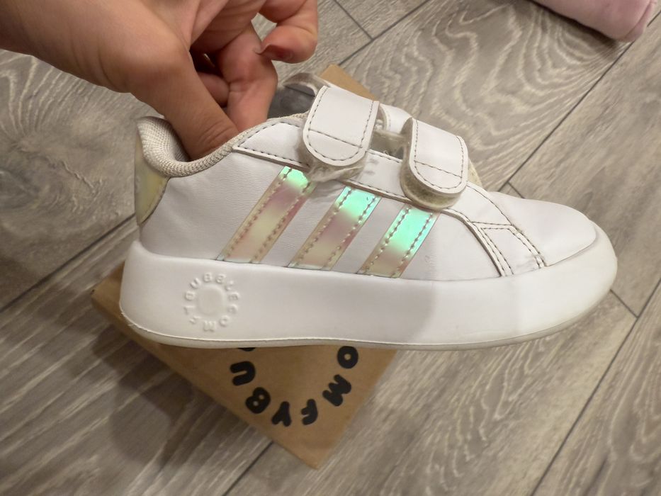 Маратонки Adidas