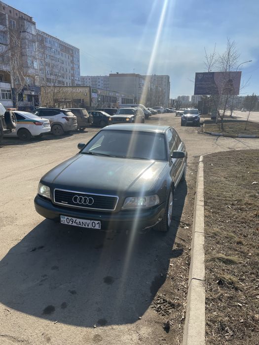 Ауди а 8 d 2 в хорошем состояние