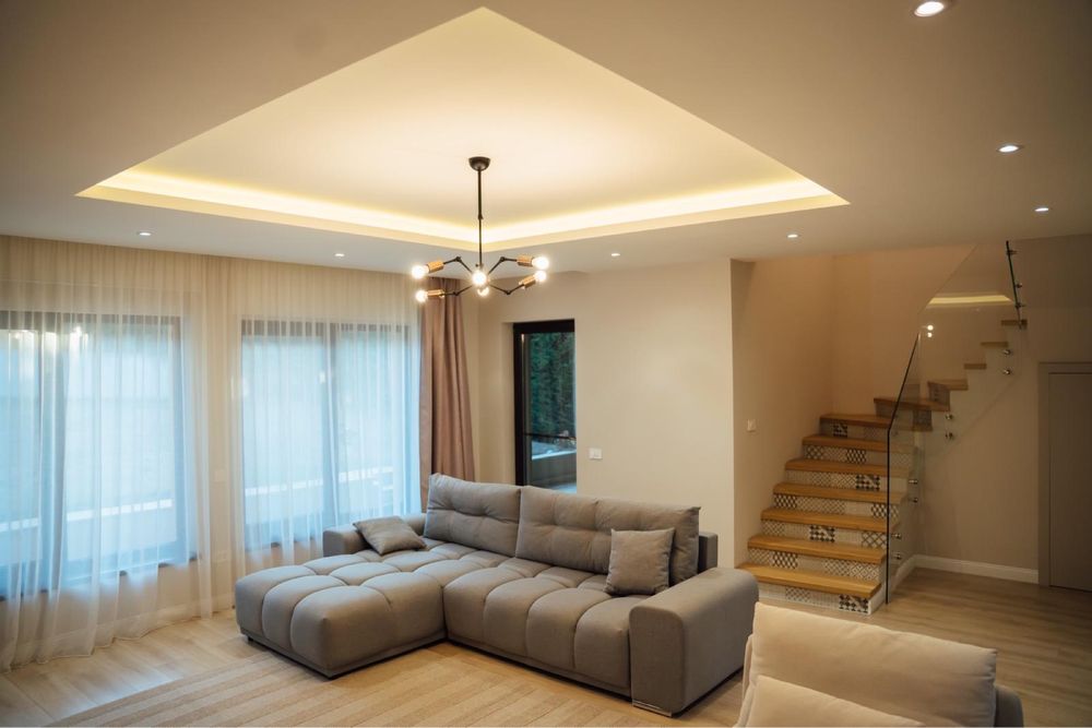 Inchiriez Casa Premium 125m Garaj Dotari moderne Locatie Excelenta