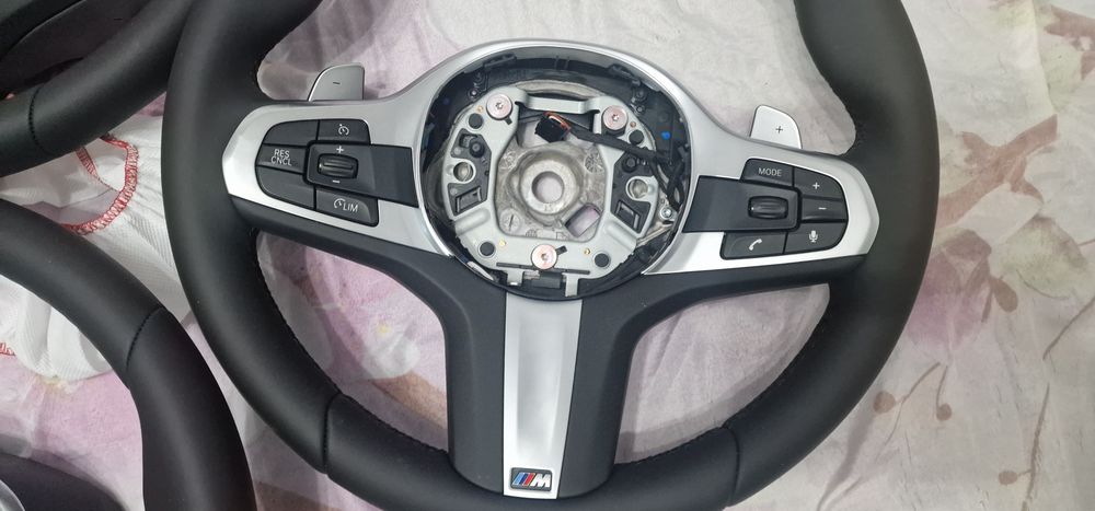 volan bmw m non facelift g30 g11 g31 g01 g02 cu padele