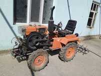 Minni traktor sotiladi