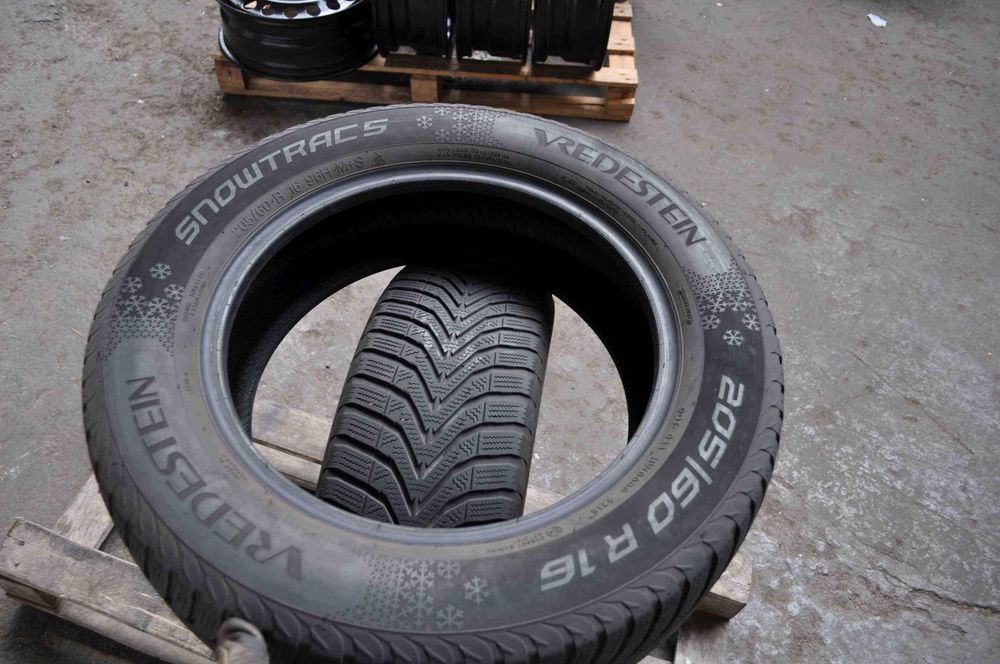 SET 2 Anvelope Iarna 205/60 R16 VREDESTEIN Snowtrac 5
