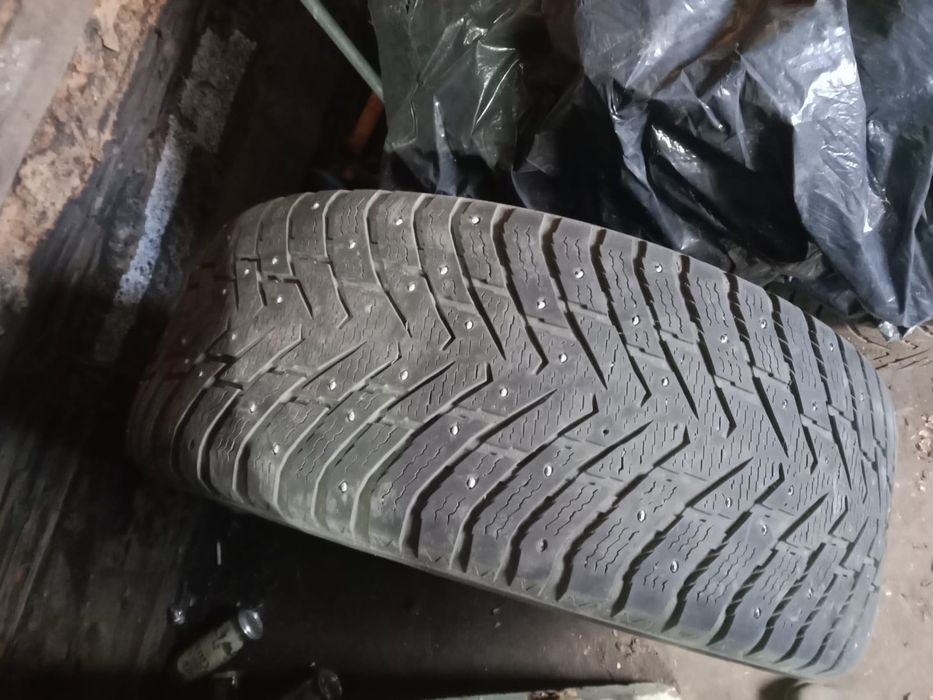 Продам зимние шины