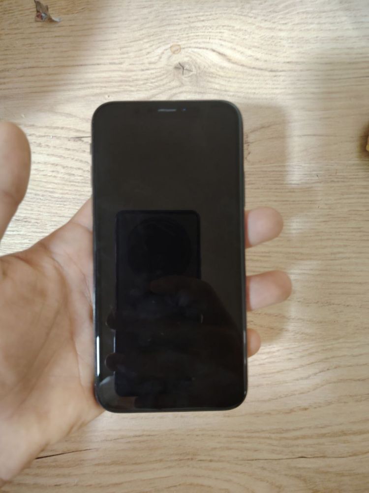 Iphone xs xolati yaxshi