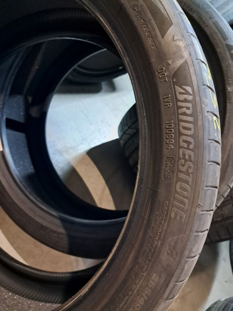 Anvelope second vara 255 40 R21 Bridgestone * 2023