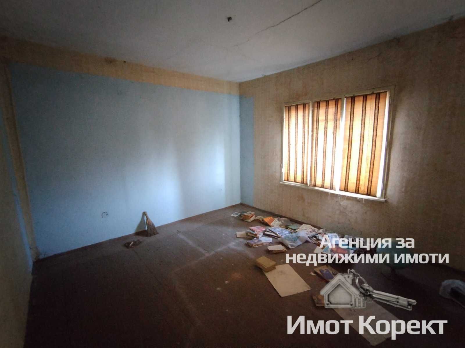 Имот Корект продава двуетажна Къща, с. Козаново