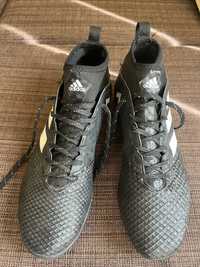 Футболни обувки - употребявани