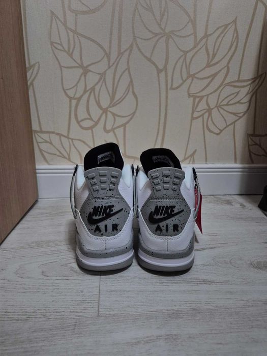 Jordan Air 4 White Cement