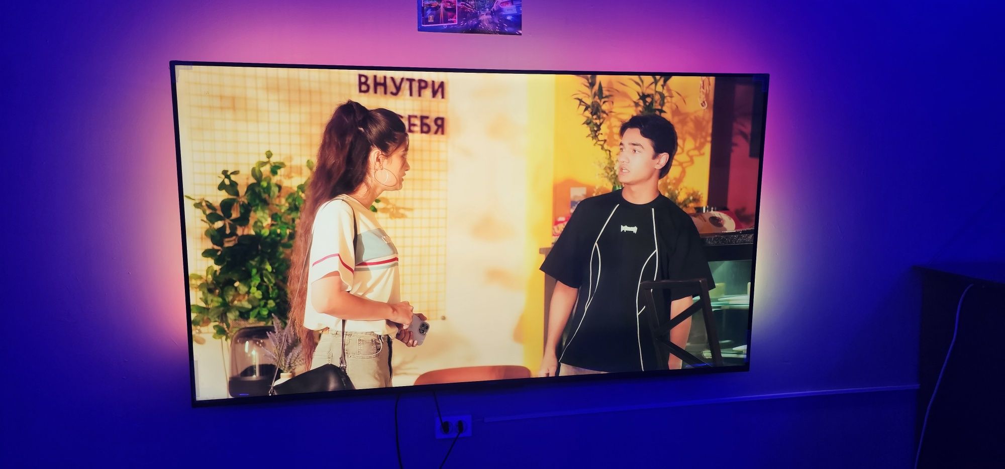 Телевизор Smart tv philips 70 дюйма