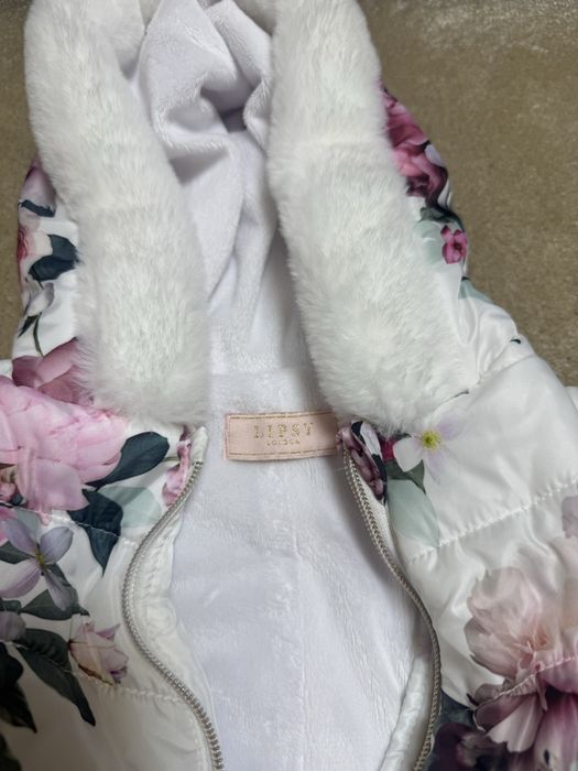 Combinezon lipsy 9-12 luni nou