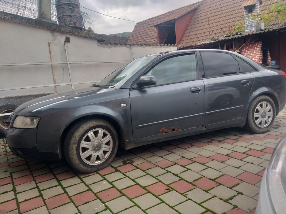 Vand Audi A4 stare funcțională sau dezmembrare