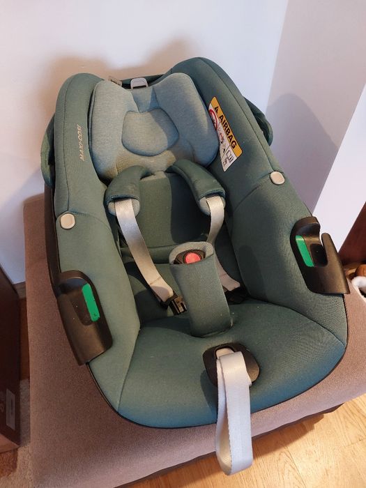 Scaun auto tip scoica I-Size Pebble Maxi Cosi