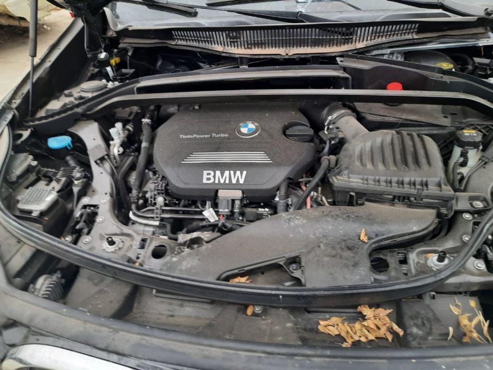 bara fata capota armatura grila spate BMW x1 F48 xdrive  motor 2.0d  150CP cod B47C20A, dezmembrez
