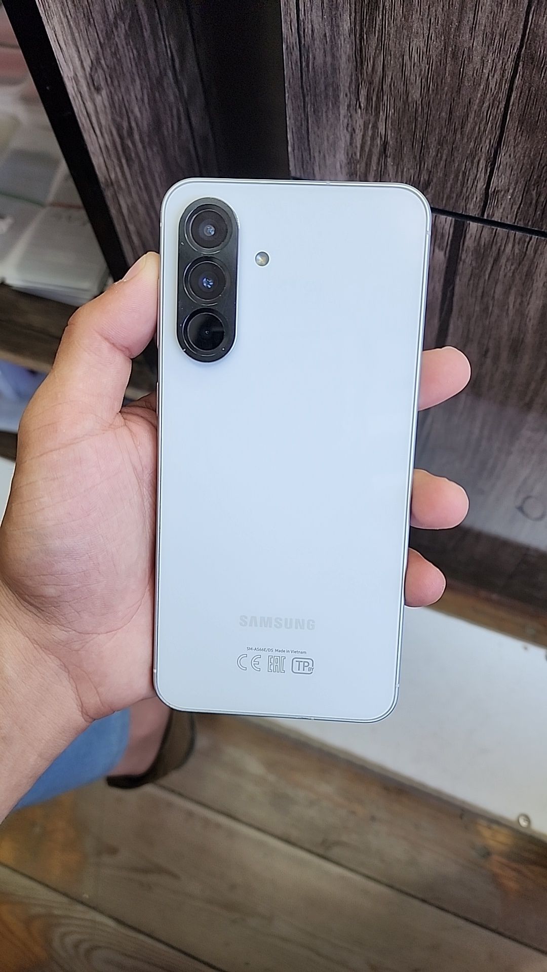 SAMSUNG A 56 8/128