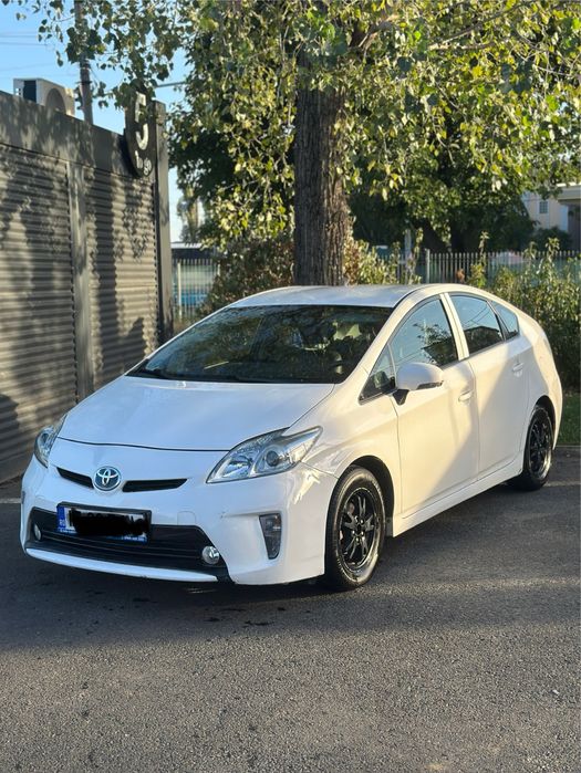 Inchiriez Toyota Prius/ Uber/Bolt