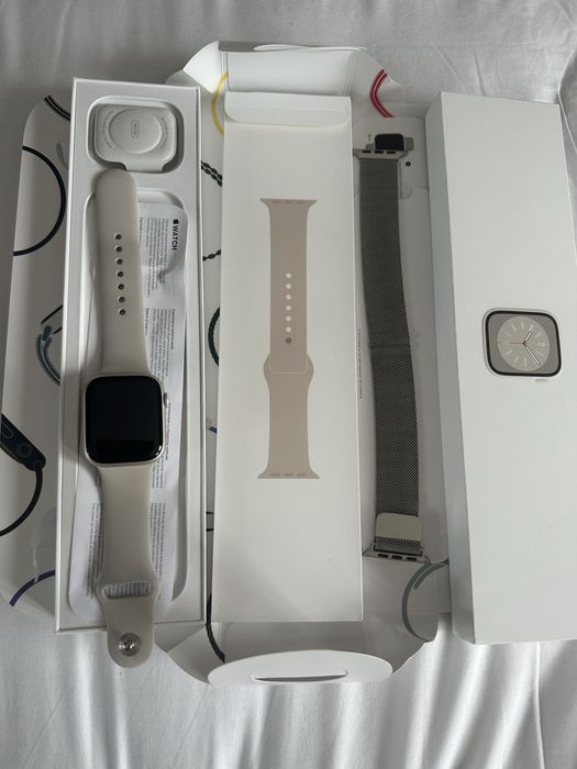 Apple watch seria 8 Starlight Aluminium