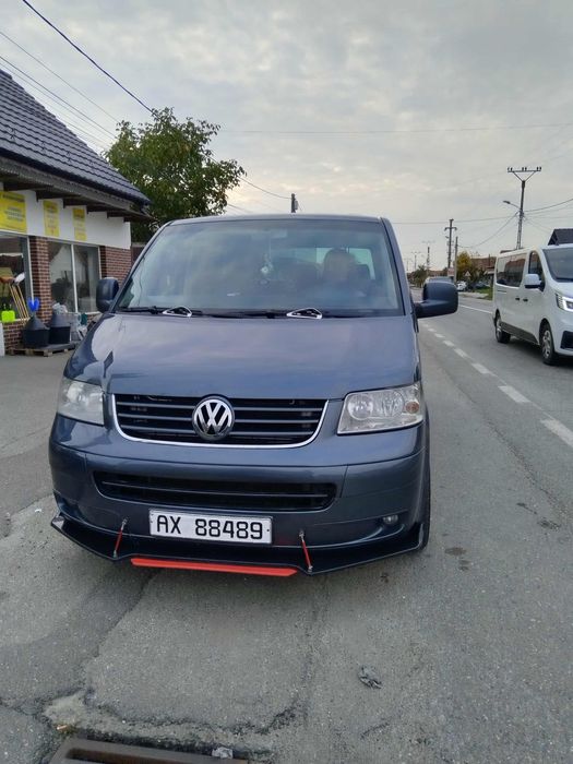 Doar vând vw t5 motor 2.5 TDI