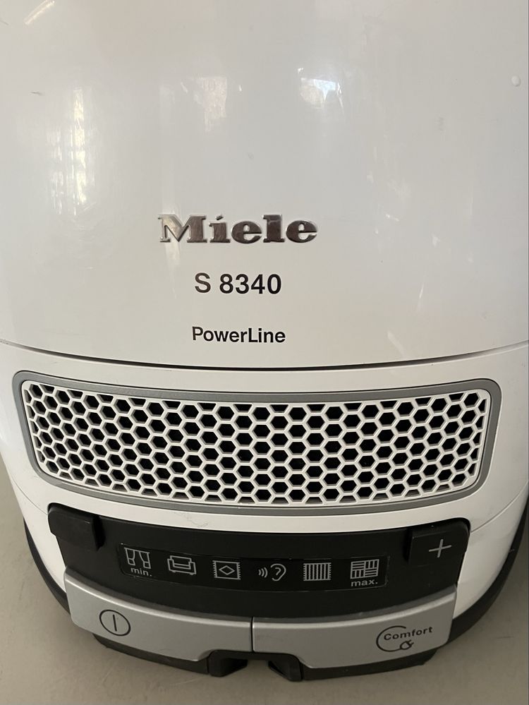 Прахосмукачка Miele S8340 PowerLine