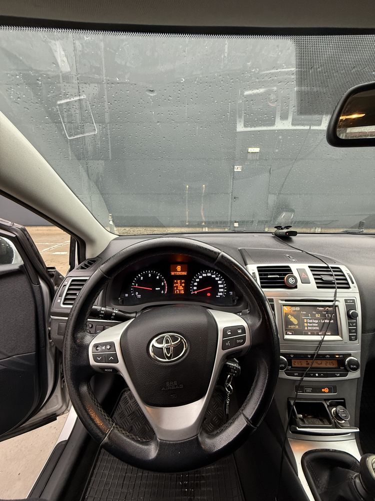 Toyota Avensis 2.0