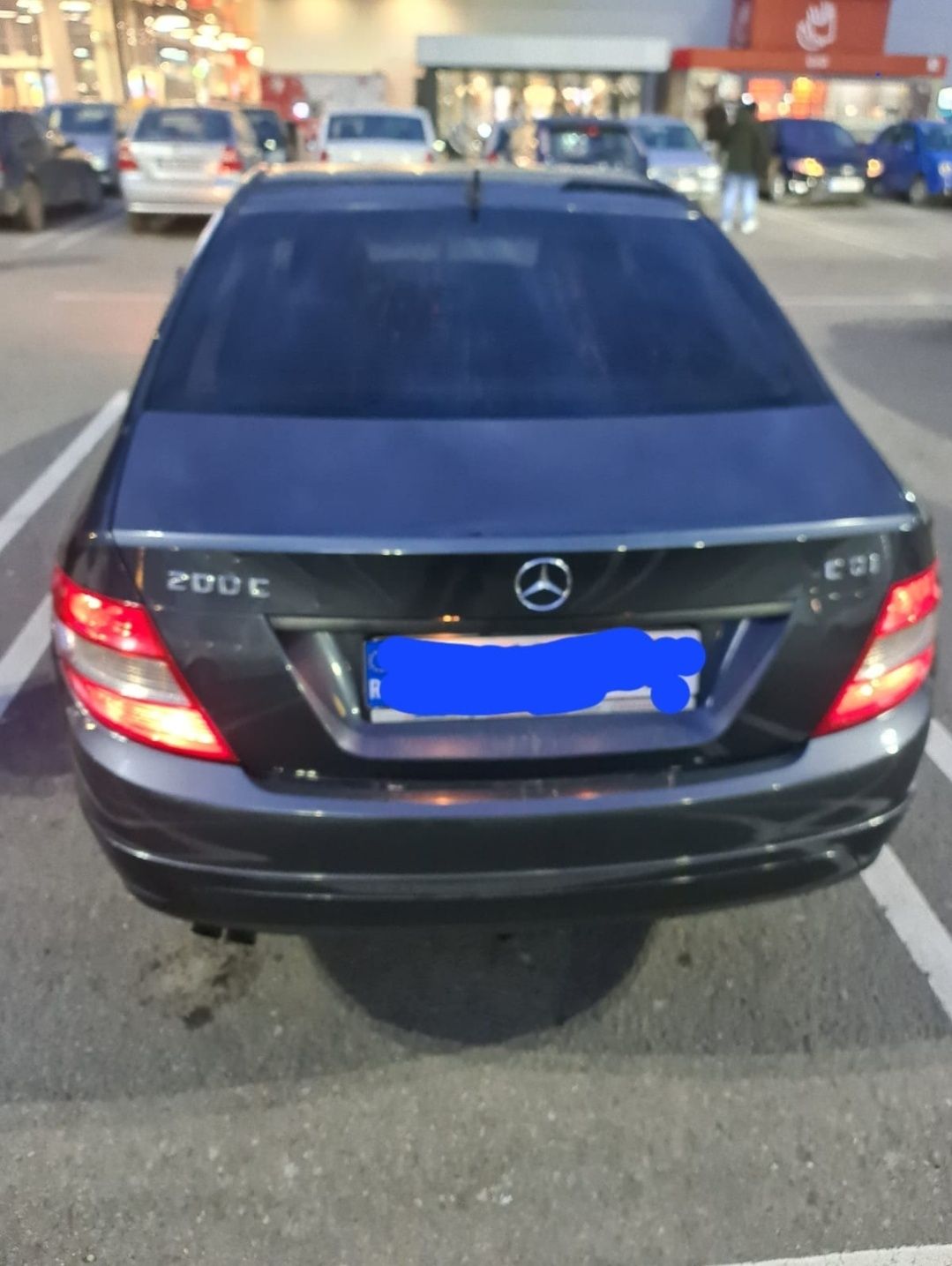 Mercedes-Benz  C200