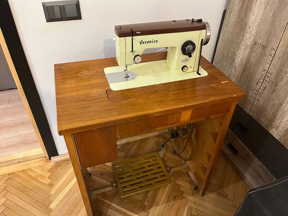 Mașină de cusut - Veronica