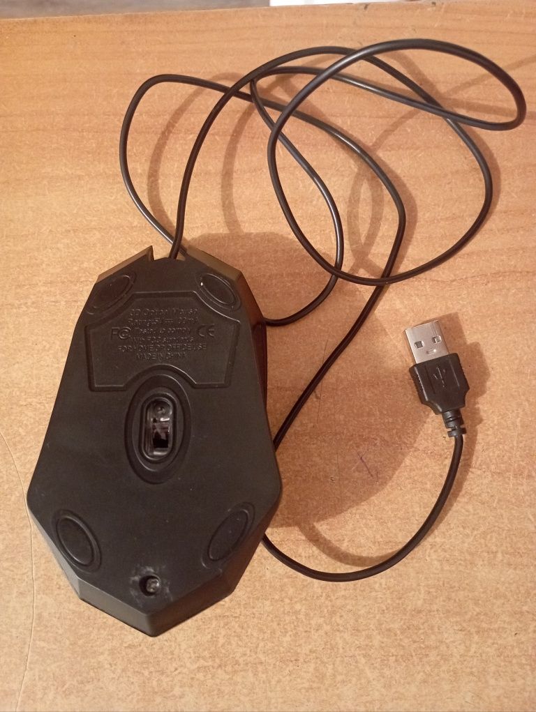 Мышь черный,wireless mouse.Работает