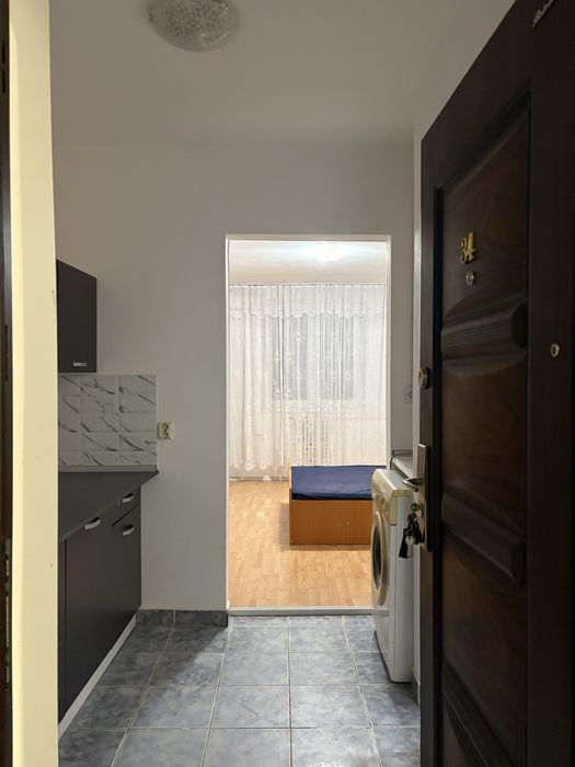 Inchiriez garsoniera