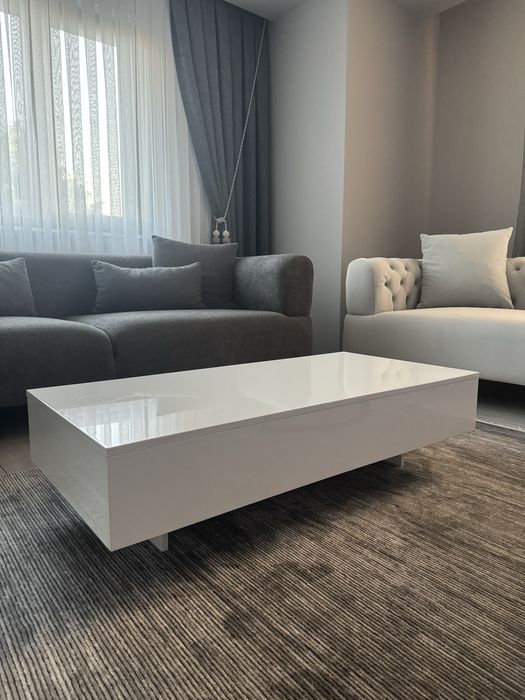 Бяла холна маса - гланц