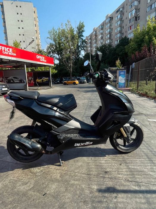 Aprilia SR 50 R 2019 – Scuter sport, 2T, în stare perfectă!