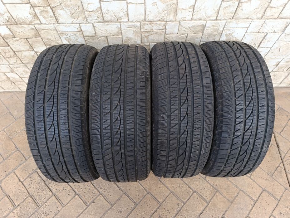 Зимни гуми Lavingator 255/55/18