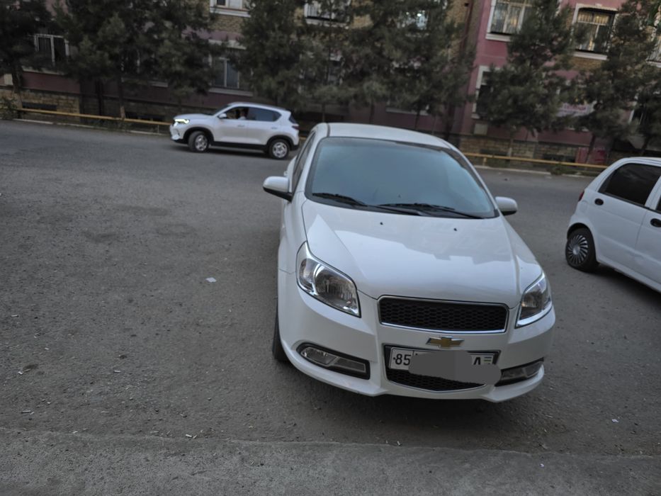 Nexa 3 avtamat karobka holati ideal 4 eshik shumka qilingan