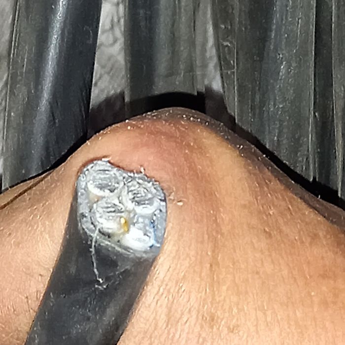 Продам Кабель АВВГ4х10