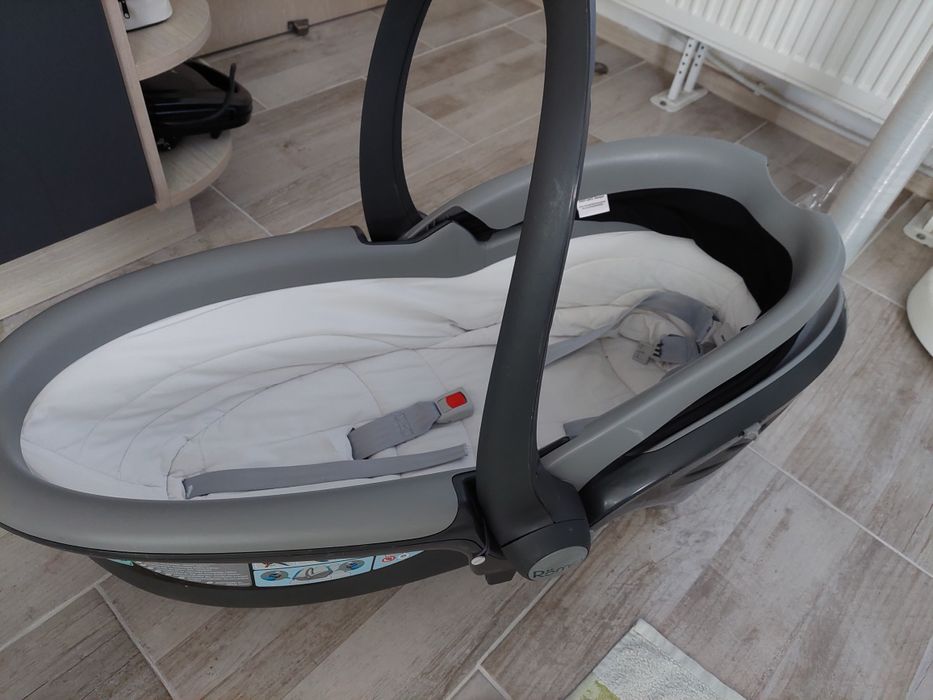 Количка Britax B-agile с допълнителен кош за новородено