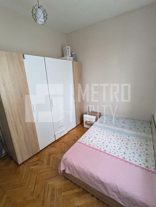 Продава се Тристаен апартамент в София, Център - 74 кв.м за 3109 €/кв.м - Снимка #8