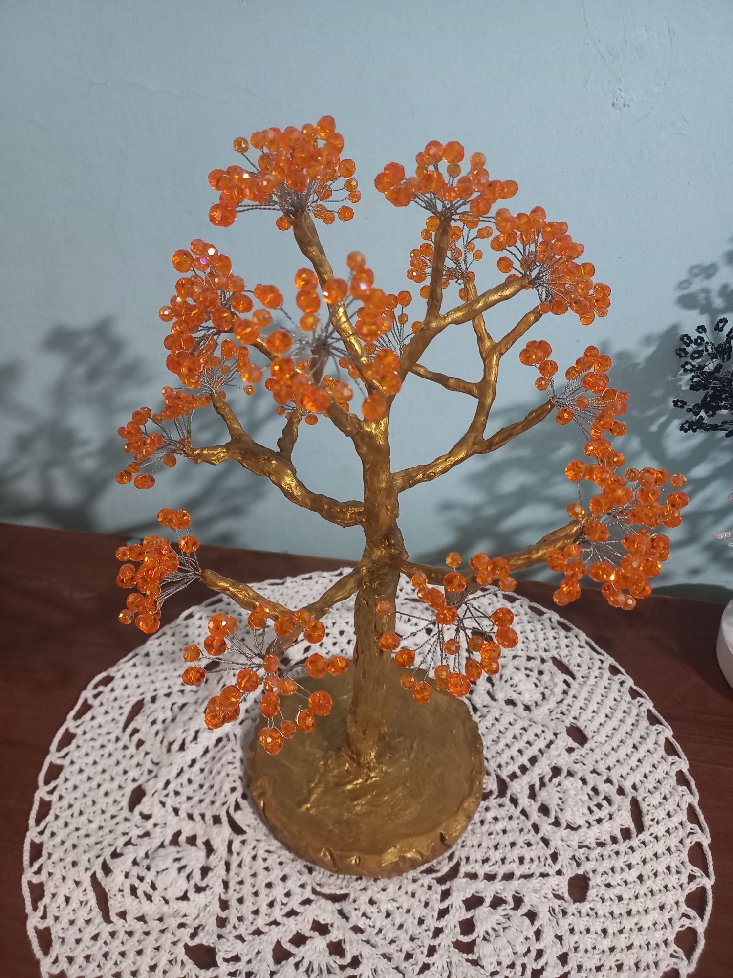 Продам дерево из бисера.